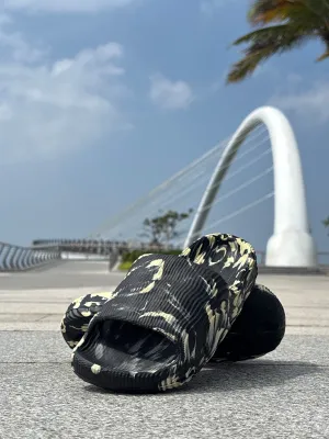 ADILETTE 22