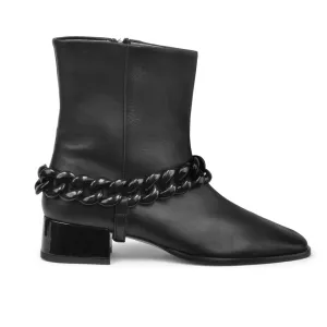 ANNALISA in Black Parmasoft