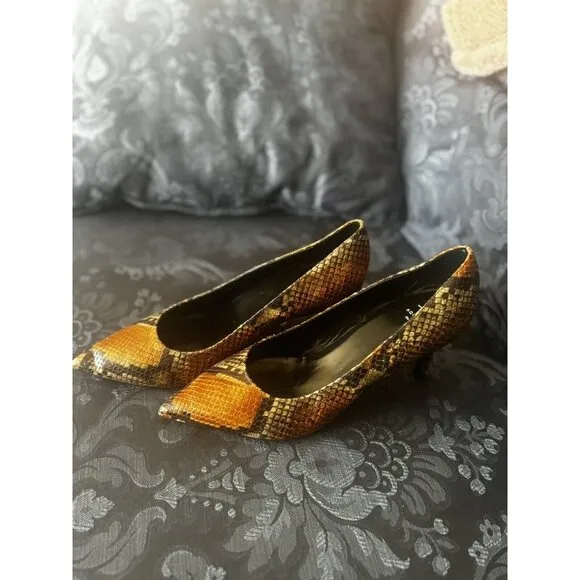 AQUATALIA Leather Snake Print Pointed Toe‎ Heels Size 7.5M