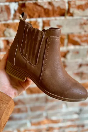 Belle Low Heel Ankle Boot •Brown•