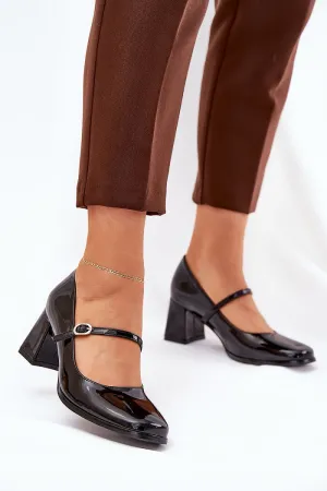 Block heel pumps