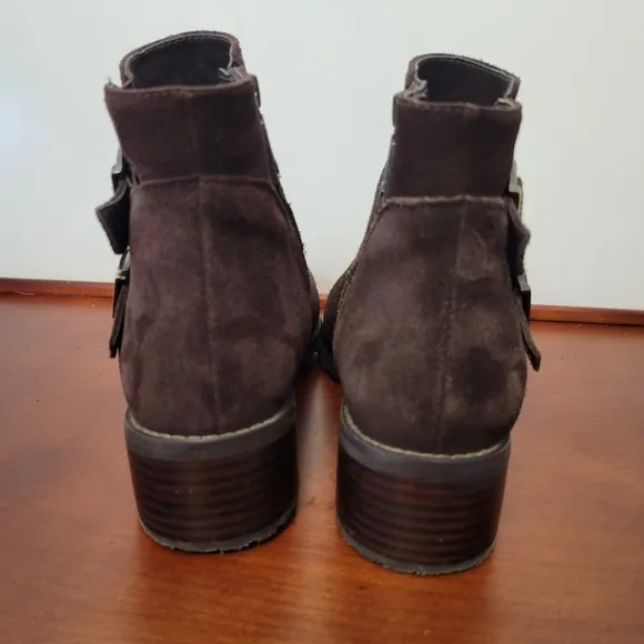 Blondo Women's Stacy Waterproof Suede Ankle Booties in Brown Size 8.5