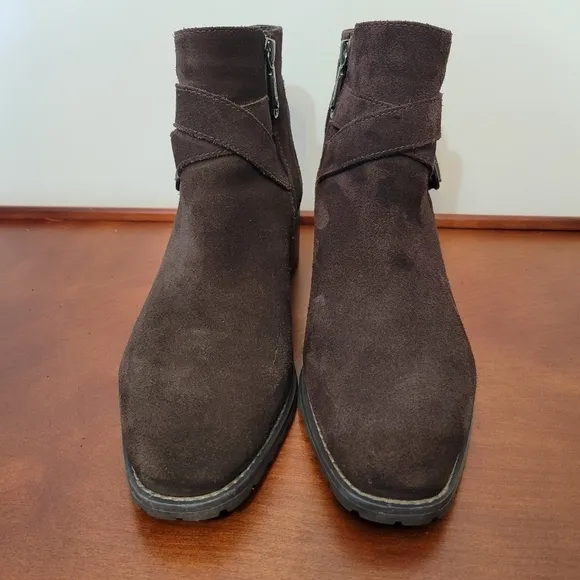 Blondo Women's Stacy Waterproof Suede Ankle Booties in Brown Size 8.5