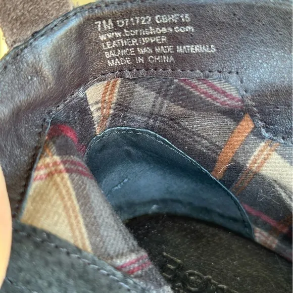 Born Side Zip Ankle Booties Gray Size 7 EUC