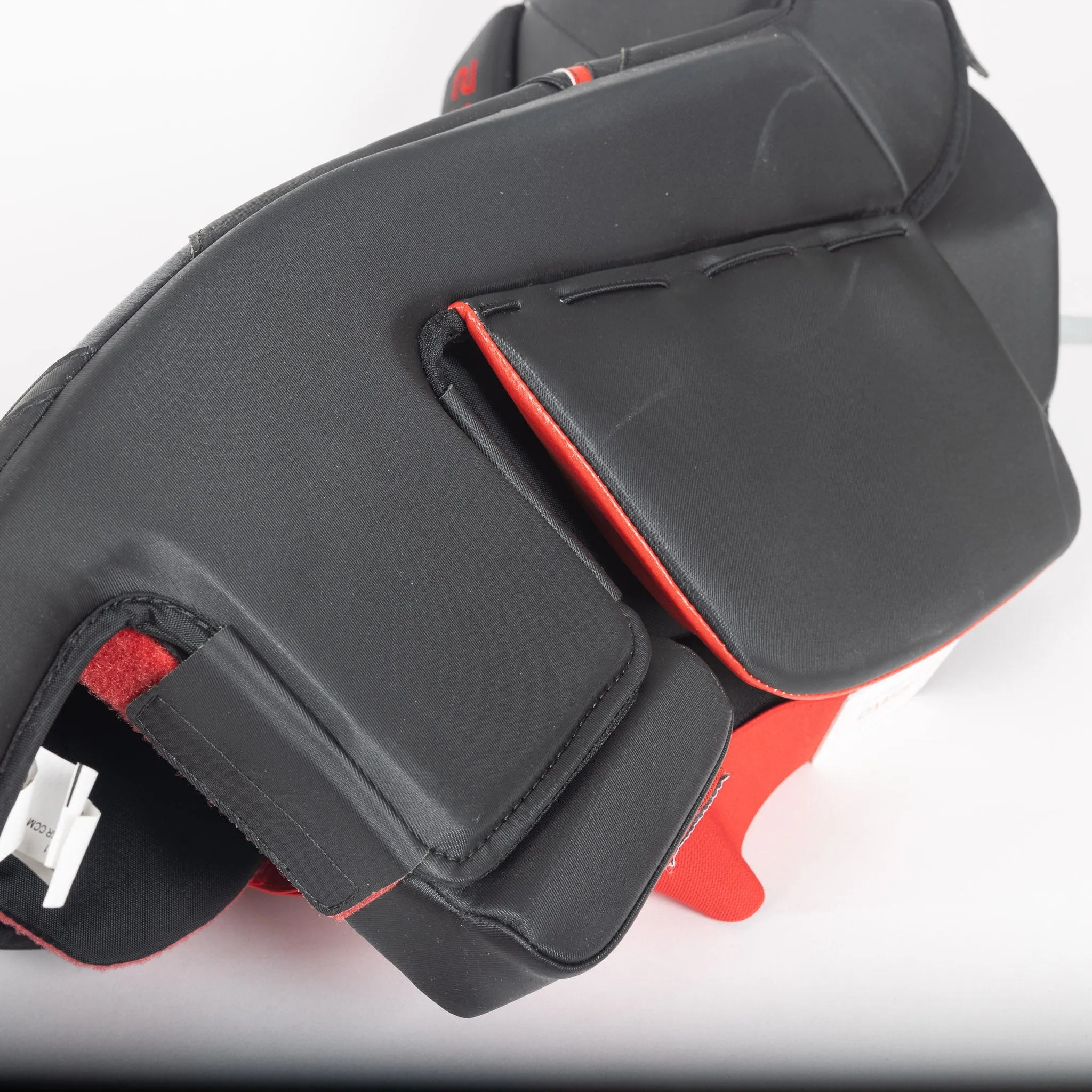 CCM Axis 2 Senior Goalie Leg Pads - USED 32 1.5"