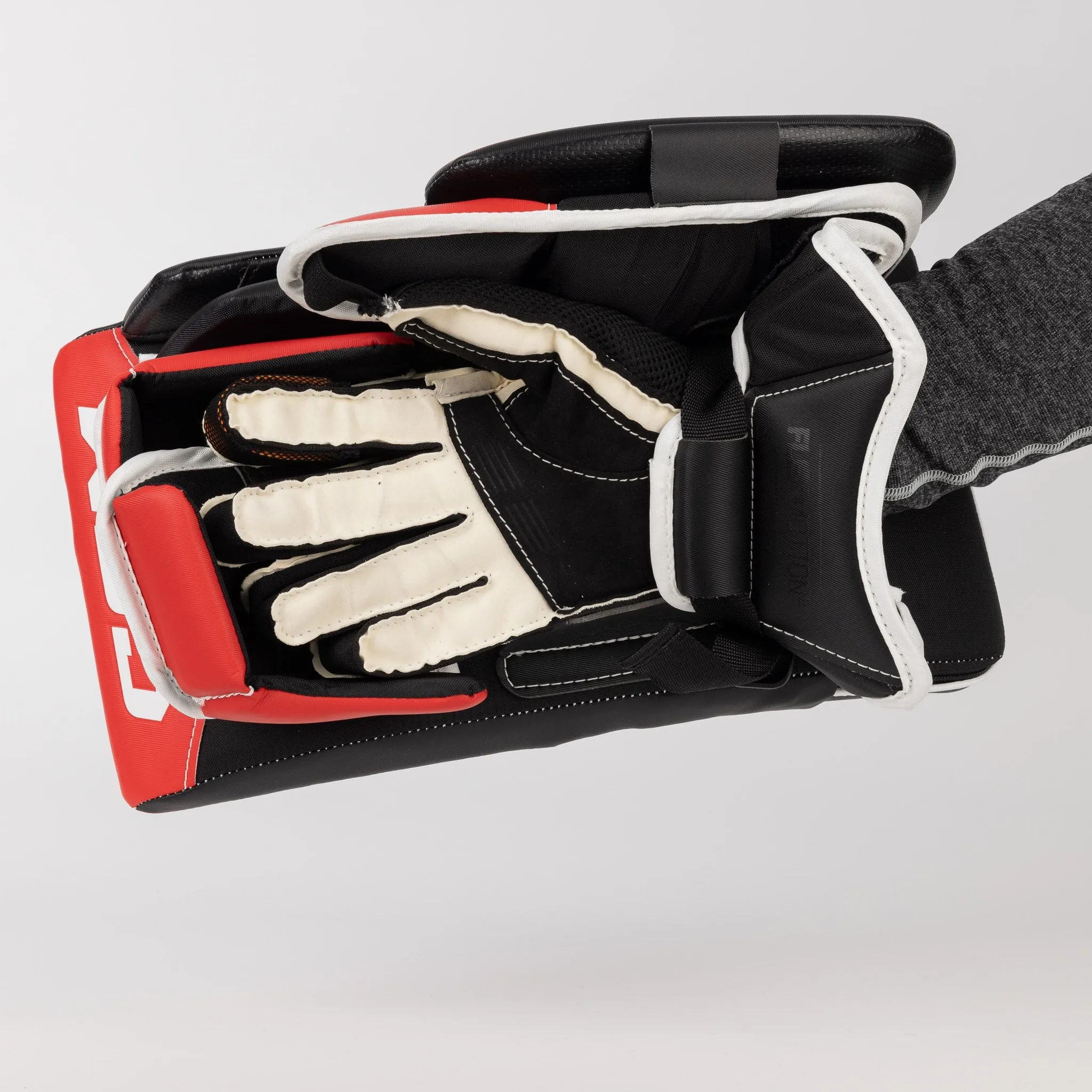 CCM Extreme Flex 6 Senior Goalie Blocker