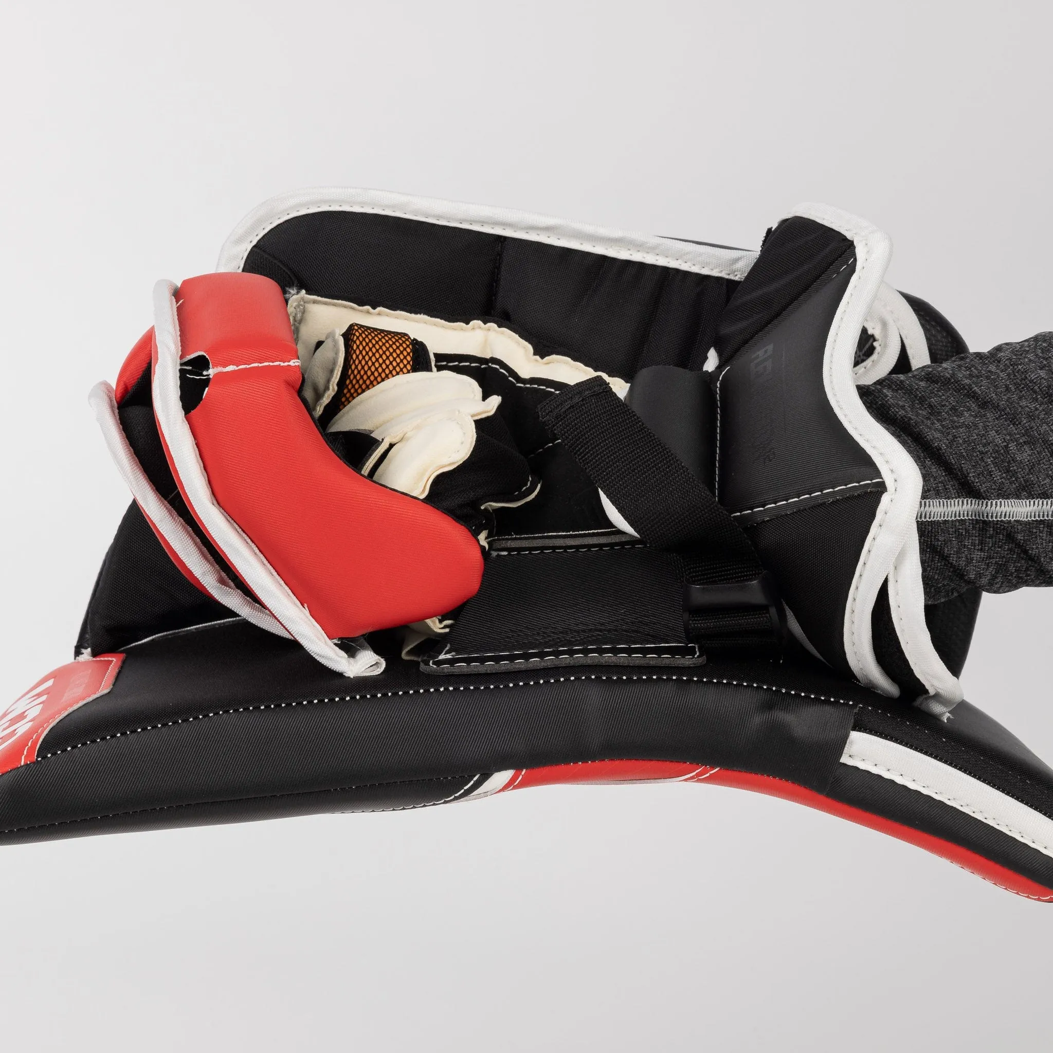 CCM Extreme Flex 6 Senior Goalie Blocker