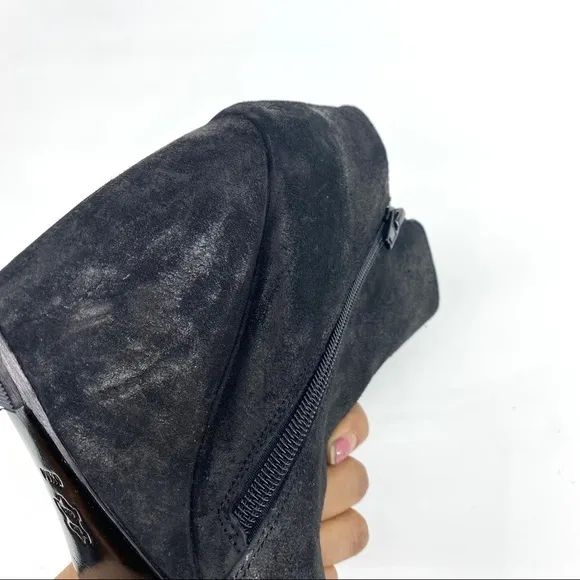 Charles David Fringe Ankle Booties. Size 6 1/2 M