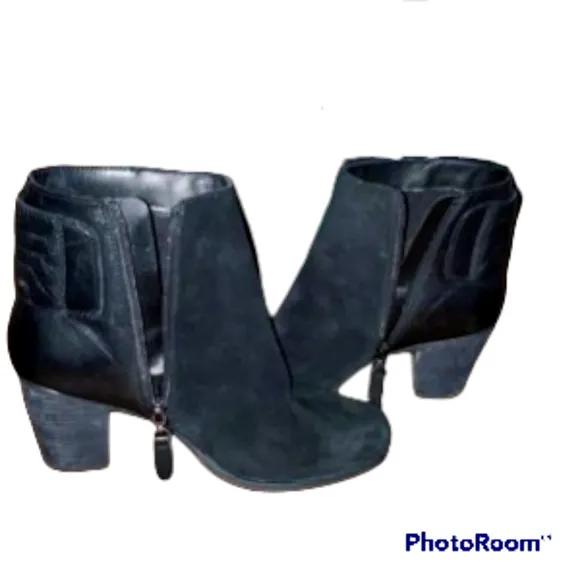 Clark's Artisan ankle boots