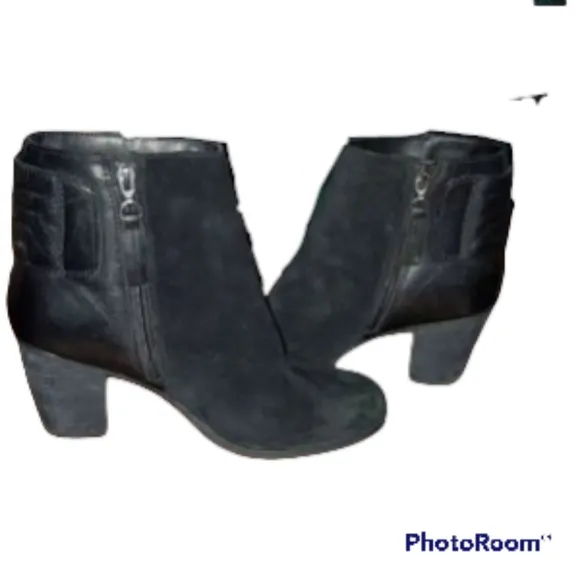 Clark's Artisan ankle boots