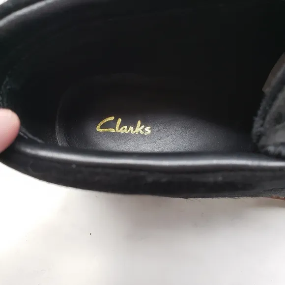 Clarks Orianna Alpine Fur Thick Lug Ankle Booties size 7
