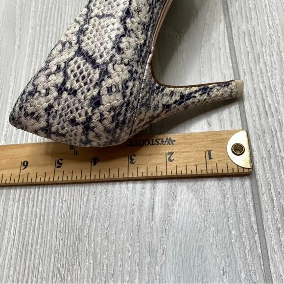 COLE HAAN GRAND AMBITION SNAKE PRINT EMBOSSED LEATHER POINTED TOE PUMPS SIZE 9
