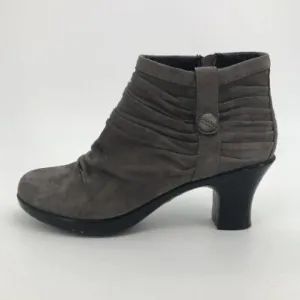 Dansko Women’s Buffy Black Leather Scrunch Ankle Booties Size 39 Great condition