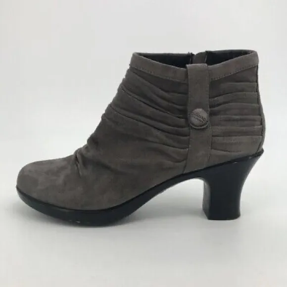 Dansko Women’s Buffy Black Leather Scrunch Ankle Booties Size 39 Great condition