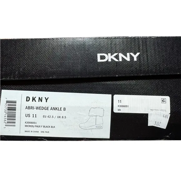 DKNY Abri Wedge Ankle Bootie Size 11