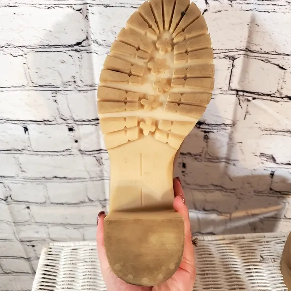 Dolce Vita Caster Platform Camel Tan Suede Ankle Booties Size 8.5