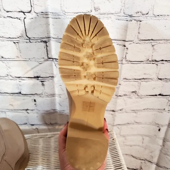 Dolce Vita Caster Platform Camel Tan Suede Ankle Booties Size 8.5