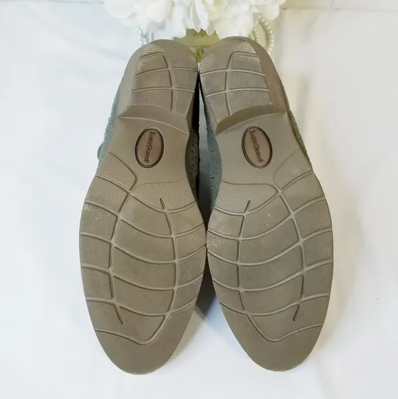 Earth Origins Amanda Green Leather Booties