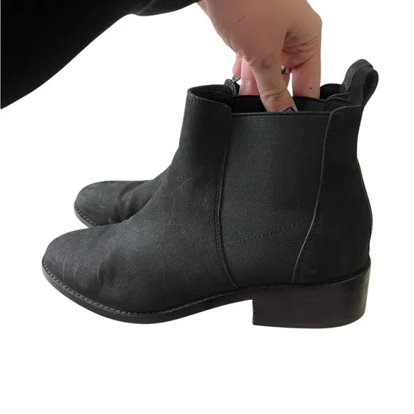 Eileen Fisher Roy Nubuck Tumbled Distressed Leather Chelsea Booties Black