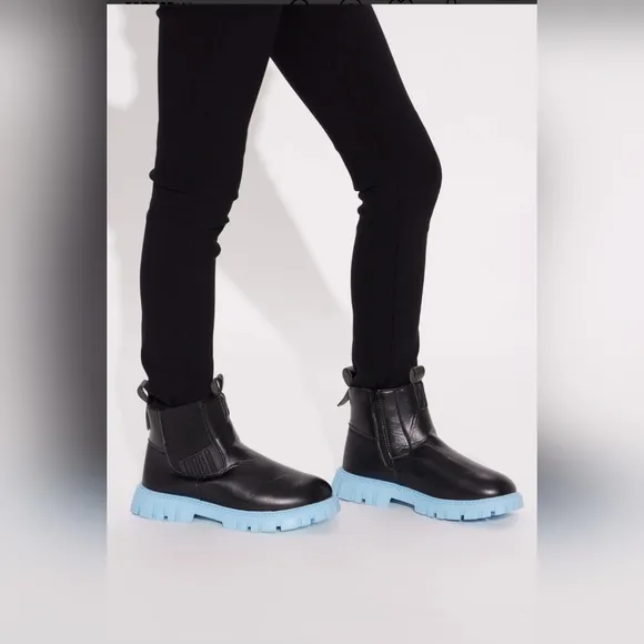 Fashion Nova Kids Mini Chunky Heel Booties