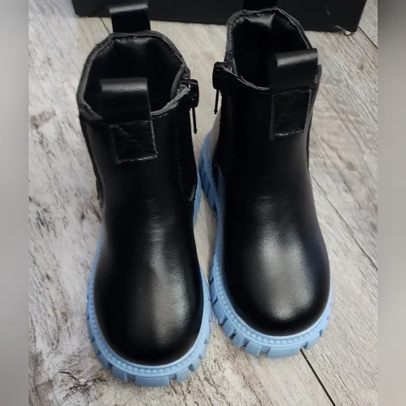 Fashion Nova Kids Mini Chunky Heel Booties