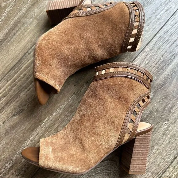 Franco Sarto Cognac Suede Greenwich Peep Toe Cutout Booties || size 6