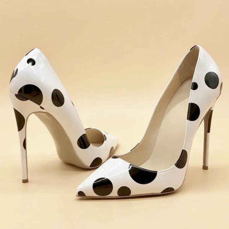 Glossy Polka Dot Pump