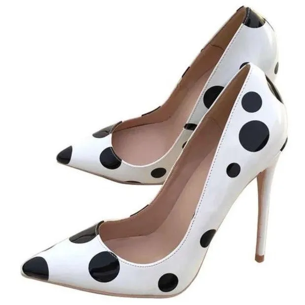 Glossy Polka Dot Pump