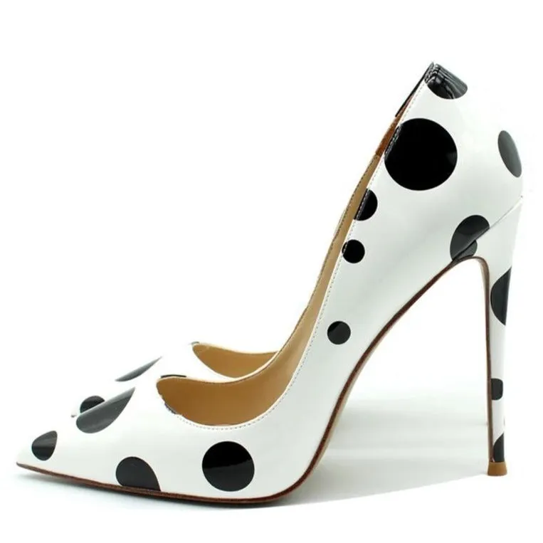 Glossy Polka Dot Pump