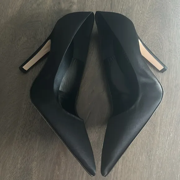 GOOD AMERICAN Black Satin Shine Pointed Toe Pumps size 8