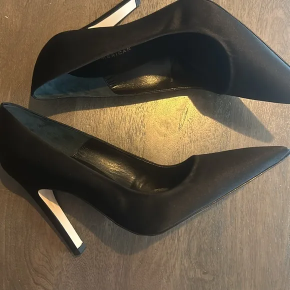 GOOD AMERICAN Black Satin Shine Pointed Toe Pumps size 8