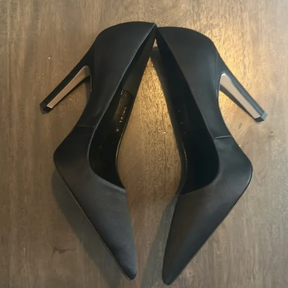GOOD AMERICAN Black Satin Shine Pointed Toe Pumps size 8