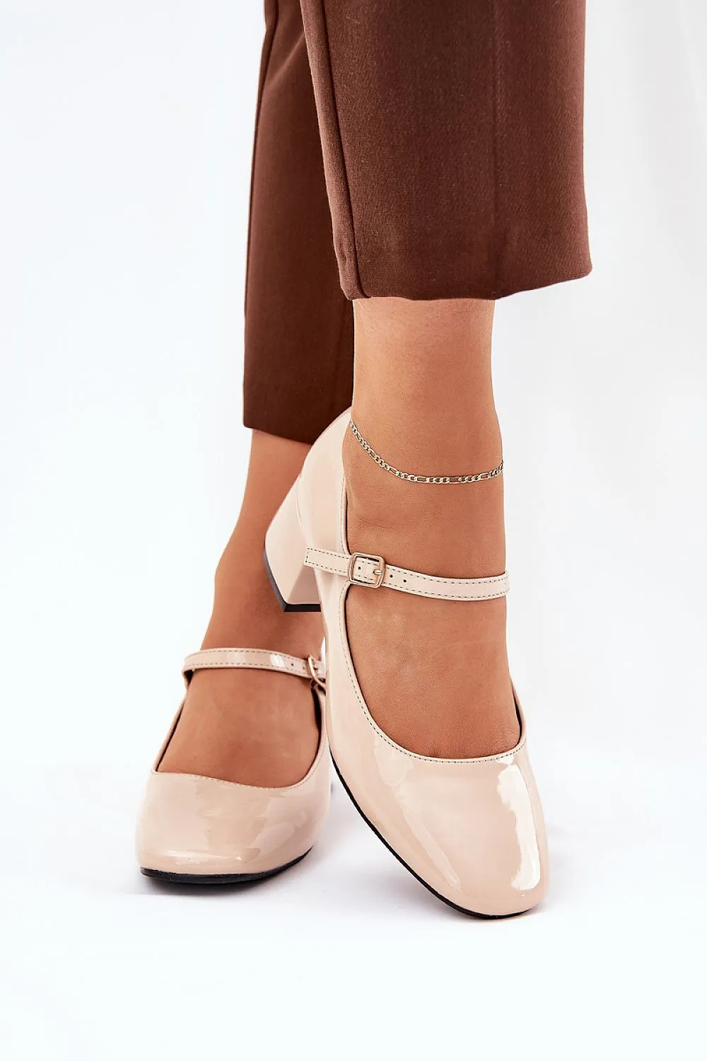 Heel pumps