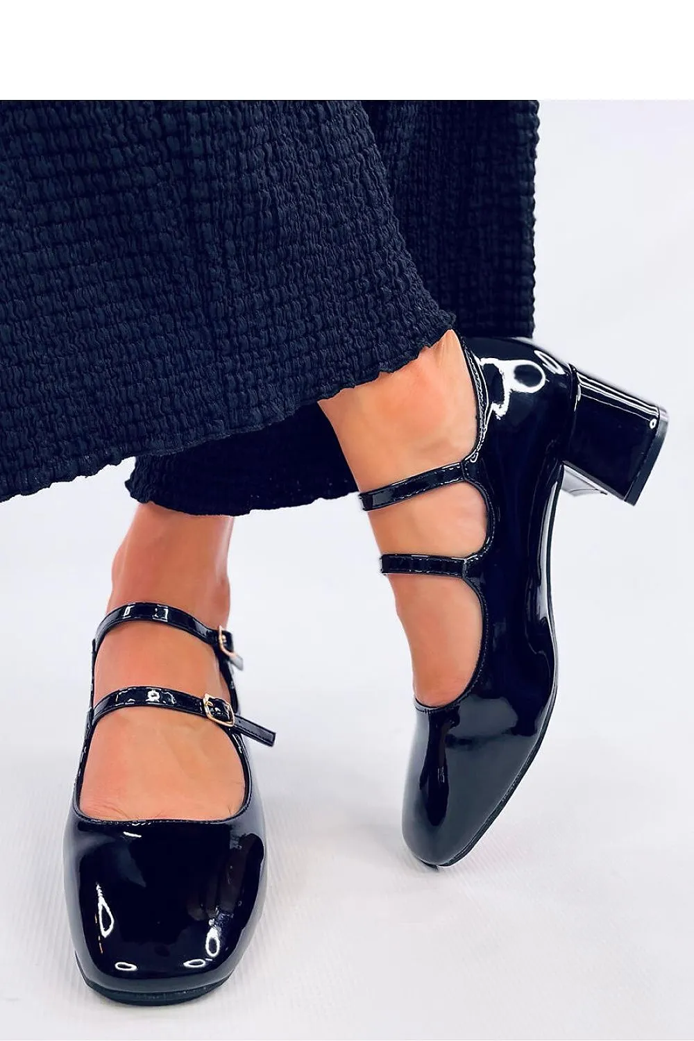 Heel pumps