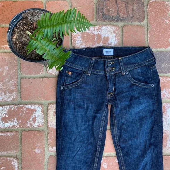 Hudson signature bootcut flare dark wash jeans