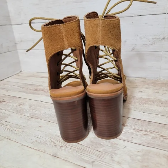 Jeffrey Campbell × Free People NWOB Minimalist lace-up booties
