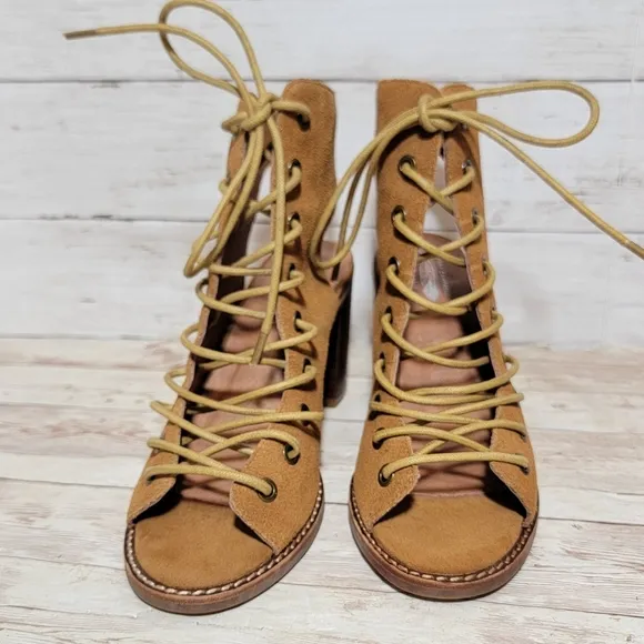 Jeffrey Campbell × Free People NWOB Minimalist lace-up booties