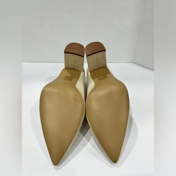 Journee Collection Womens‎ Simonne Pointed Toe Block Heel Pumps. Size: 9.5WD