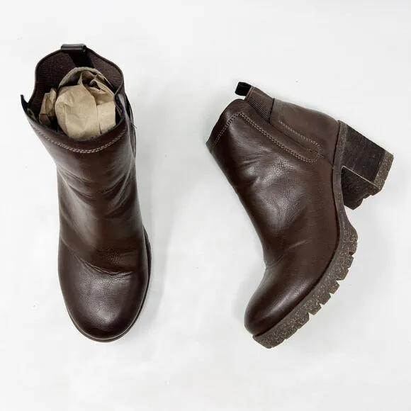 [Korks] Dark Brown Elsie Ankle Boots Round Toe Chunky Heel Lug Sole Booties 8.5