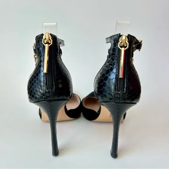 Louise et Cie Taite T-Strap Pump High Heels Black Suede Chain Detail 9.5 / 41