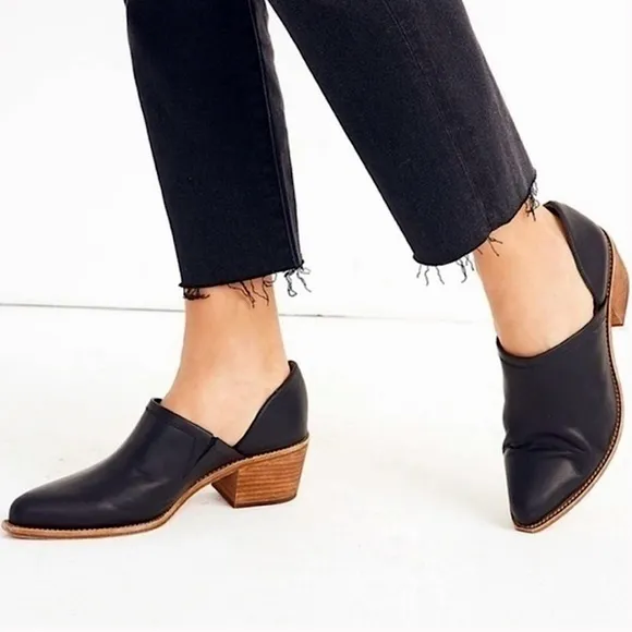 Madewell | Women’s black The Brady Lowcut Bootie, slight stacked heel, size 6.5