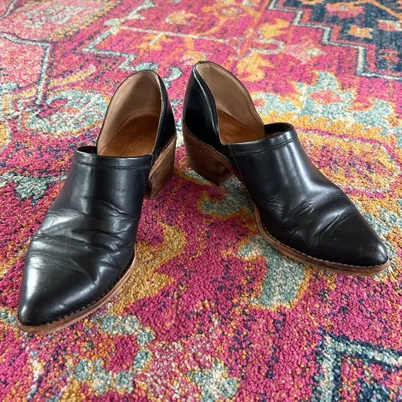 Madewell | Women’s black The Brady Lowcut Bootie, slight stacked heel, size 6.5