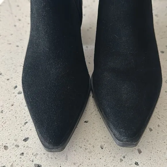 MARC FISHER LTD Black Suede Leather Ankle Booties Pointed Toe Pull On Size 6 EUC
