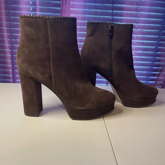 Marc Fisher Womens platform suede booties