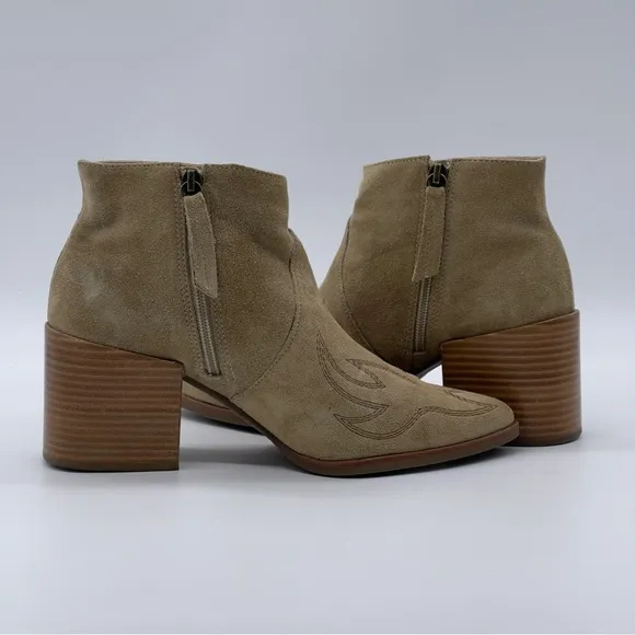 Matisse Vox Tan Suede Ankle Booties.