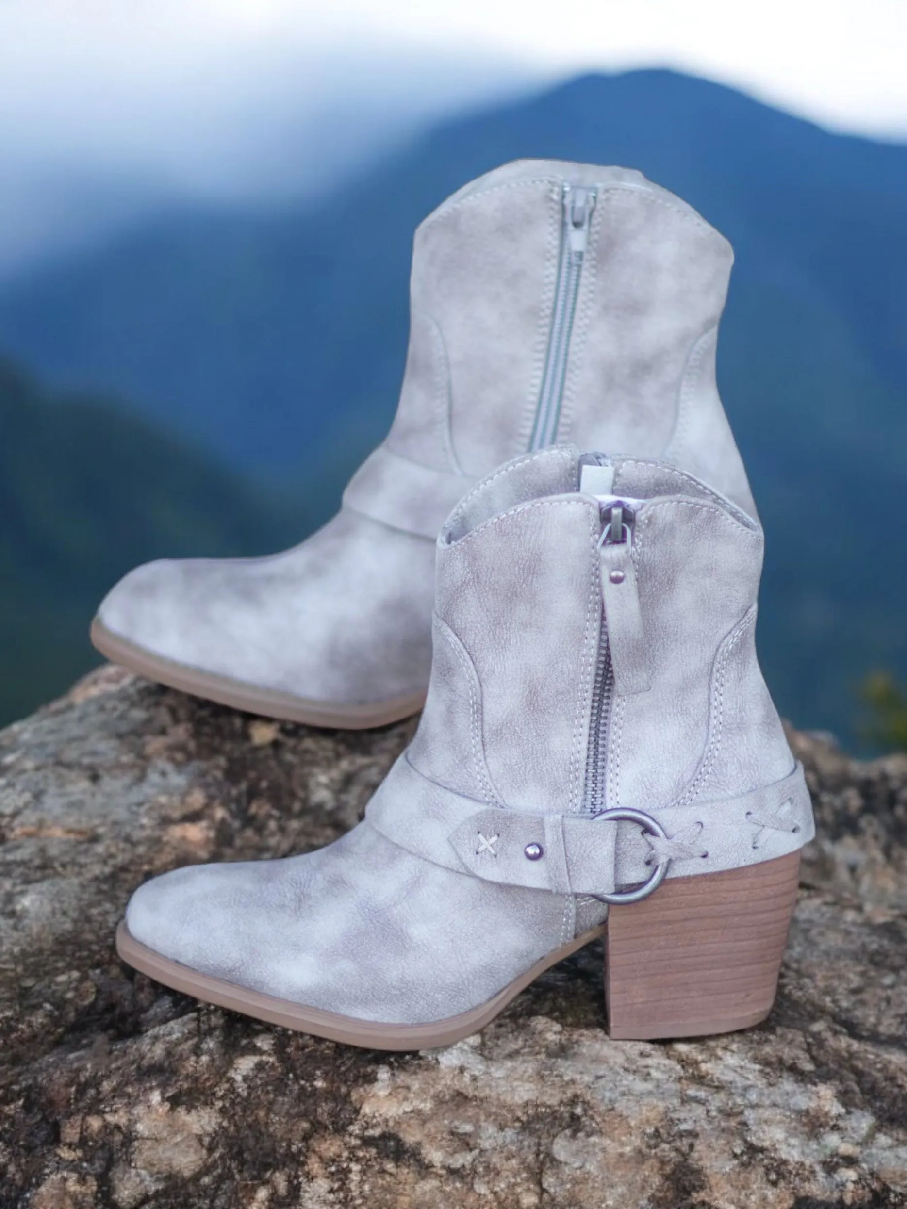 MERLOT LOW BOOTIES IN Cream by: VERY G