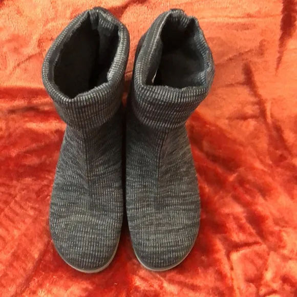 Merrell Juno Knit Pull On Booties