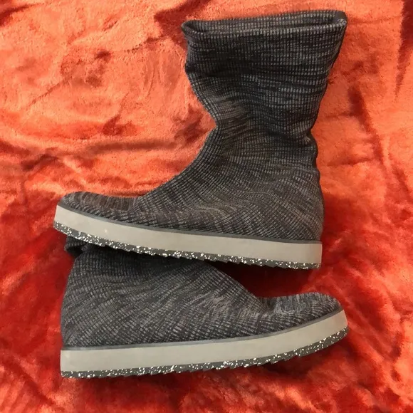 Merrell Juno Knit Pull On Booties