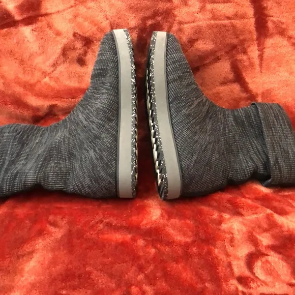 Merrell Juno Knit Pull On Booties