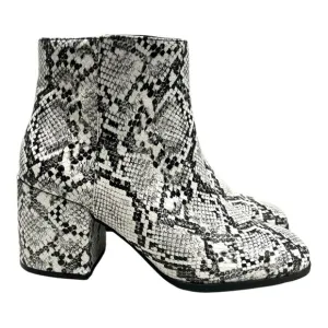 Mix No.6 Benisa White &amp; Black Snake Print Vegan Block Heel Square Toe Boots 8.5